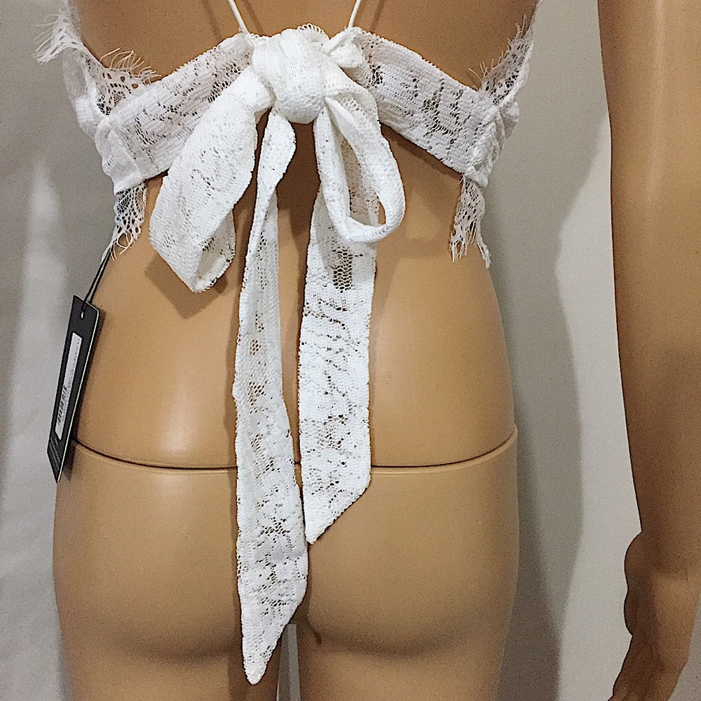 Pretty Little Thing Amelie Tie back lace Bralette - Picture 12 of 14